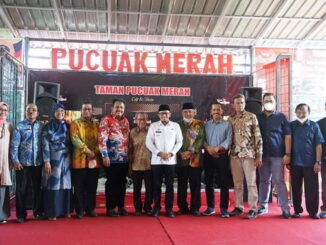 Bupati Eka Putra bersama tokoh masyarakat Tanah Datar.