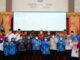 Usai pengukuhan Bupati Suhatri Bur berfoto bersama jajaran pengurus LKKS dan P2TP2A Padang Pariaman masa bhakti 2021-2024.
