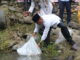 Penaburan benih ikan di Danau Singkarak.