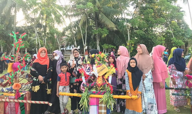 Prosesi balimau paga di Kenagarian Lakitan Utara.