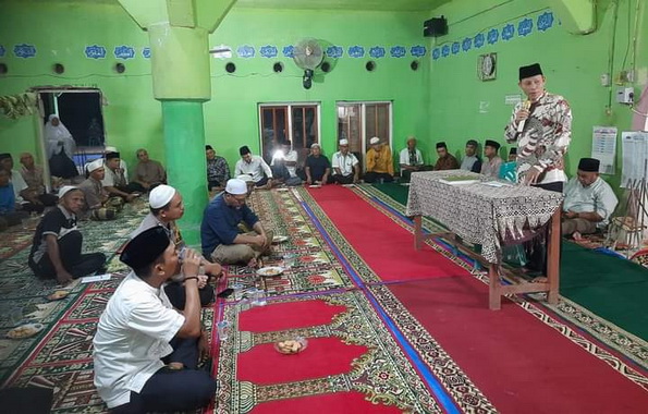 Tim TSR Kab. Pasaman di salah satu masjid.