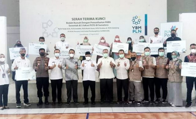 Wakil Wali Kota Sawahlunto, Zohirin Sayuti, SE foto bersama.