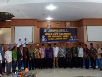 Ikatan Keluarga Alumni Pelajar Sungai Limau, IKAPS foto bersama.