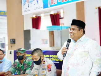 Bupati Padang Pariaman Suhatri Bur menyampaikan sambutan pada penyerahan BLT DD untuk 146 KPM Nagari Pilubang.