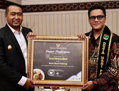 Wagub Audy Joinaldy bersama Arief Muhammad.