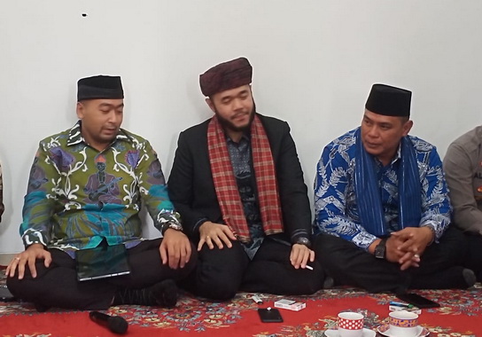 Wagub Audy bersama wako Padang Panjang Fadly Amran.