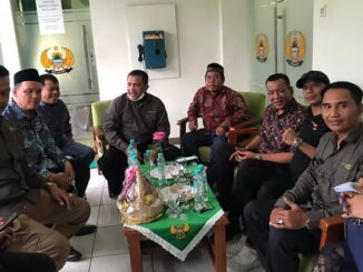 Ketua PKPS Bali bersama pengurus IKWAL Jakarta.