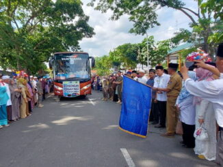 Pelepasan JCH Payakumbuh oleh Wawako Erwin Yunaz.