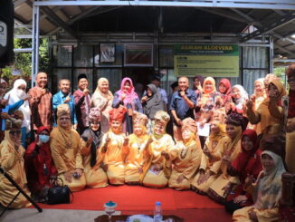 Tim penilai lomba Asman Toga Propinsi Sumbar melakuksn verifikasi lapangan ke kelompok Asman Toga Aloe Vera Kelurahan Padangtinggi Piliang Kota Payakumbuh.