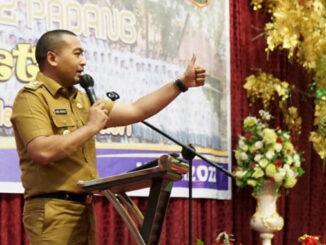 Wagub Audy Joinaldy saat memberi sambutan.