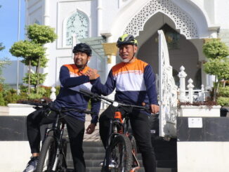 Wagub Audy Joinanlidi bersama gubernur Mahyeldi.