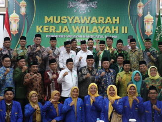 Gubernur Mahyeldi bersama peserta Muskerwil PWNU Sumbar.