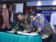 Bupati Pesisir Selatan, Rusma Yul Anwar dan Rektor Universitas Andalas Prof. Yuliandri, melakukan penandatanganan Mou dan PKS.
