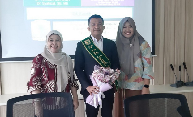 Edi Suandi bersama keluarga.