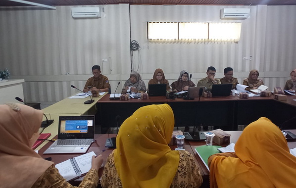 Kerjasama penelitian dengan Politeknik Kesehatan Kementerian Kesehatan Padang Poltekkes Padang Prodi D3 Kebidanan Bukittinggi.