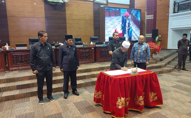 Penandatanganan Kebijakan Umum Anggaran dan Plafon Prioritas Anggaran Sementara (KUA PPAS) APBD tahun 2023.