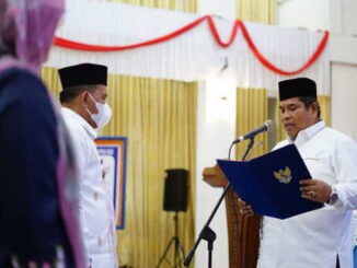 Bupati Padang Pariaman Suhatri Bur melantik Wakil Bupati Padang Pariaman Rahmang Sebagai Ketua TPPS.