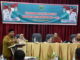 Dengan disaksikan Kepala DPMD Hendri Satria, Bupati Padang Pariaman Suhatri Bur sedang menyampaikan pengarahan kepada wali nagari periode 2021-2027.