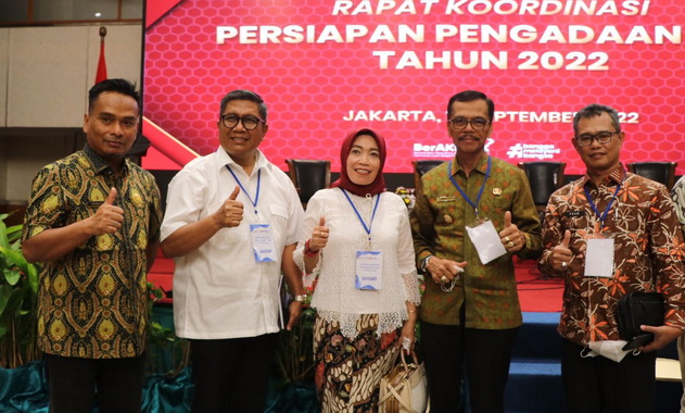 Bupati 50 Kota bersama Plt BKSDM hadiri Rakor persiapan pengadaan CASN.