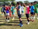 Suasana persiapan latihan sambil seleksi Tahap-2 tim PSPP ke Liga-3 Indonesia 2022 di Lapangan Anas Karim, Padang Panjang pekan ini.