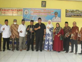 Wabup Richi Aprian bersama pengurus IKRAR.