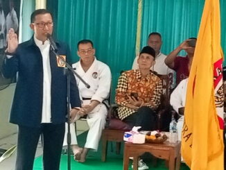 Yozarwardi saat memberi sambutan.