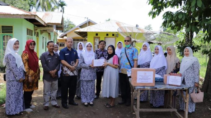 Bantuan makanan tambahan untuk anak balita dari Lurah Piliang Padang Tinggi