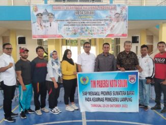 Dilepas Wawako dan Ketua KONI Atlet Angkat Berat Kota Solok Menuju Kejurnas Pringsewu Lampung