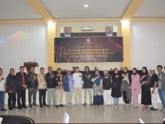 Komisioner KPU Kota Padang Panjang Bersama Wartawan di Aula Mifan Padang Panjang