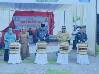 Dengan didampingi Bupati Padang Pariaman Suhatri Bur dan Ny. Rita Suhatri Bur, Gubernur Sumbar Mahyeldi melaunching Aplikasi Korma dan ODF.
