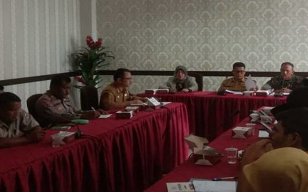 Sekdakab Rudy Repenaldi Rilis, S.STP, MM memimpin rapat persiapan TMMD ke-115 tahun 2022 di Padang Pariaman.