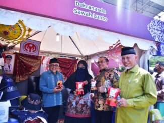 Wakil Wali Kota Sawahlunto dan Gubernur Provinsi Sumatera Barat