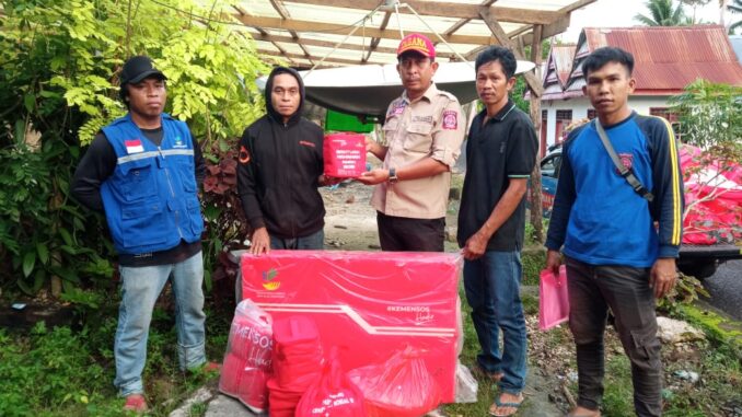 Dikepung Bencana, Dinsos Selayar Rajin Berjibaku Distribusikan Bantuan