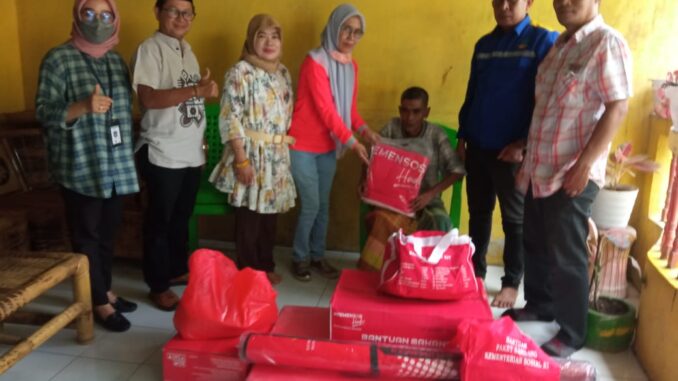 Dipimpin Kadis Wanita Bernaluri dan Berjiwa Sosial Tinggi, Dinsos Kabupaten Selayar, Gencar Salurkan Bantuan Bencana Sosial