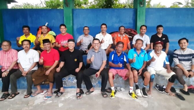 Komunitas Tenis PTC Bukber di Lapangan Tenis Sekora Pasir Putih Tabing