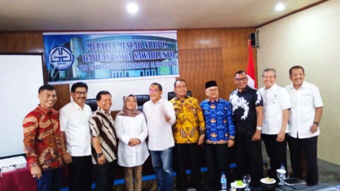 Foto Bersama Ketua Umum BPD Gapensi Sumbar