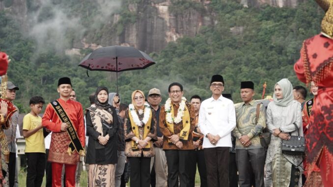 Homestay Pemerintah Nagari Harau, diresmikan Kemendes PDTT Menteri Abdul Halim Iskandar