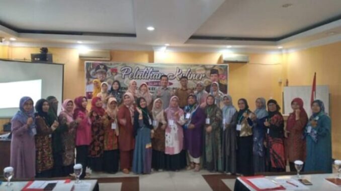Pelatihan Kuliner Kepada 24 Orang Utusan Dasawisma se Kota Bukittinggi