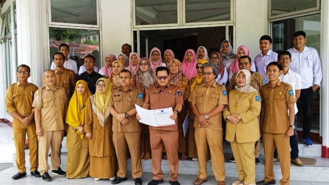 Pembacaan Ikrar Netralitas Pegawai Aparatur Sipil Negara oleh Sekretaris DPRD Kota Sawahlunto