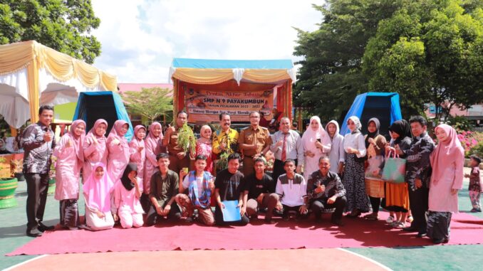 Pj.Wako Payakumbuh Rida Ananda saat pentas akhir tahun SMPN 9 Payakumbuh
