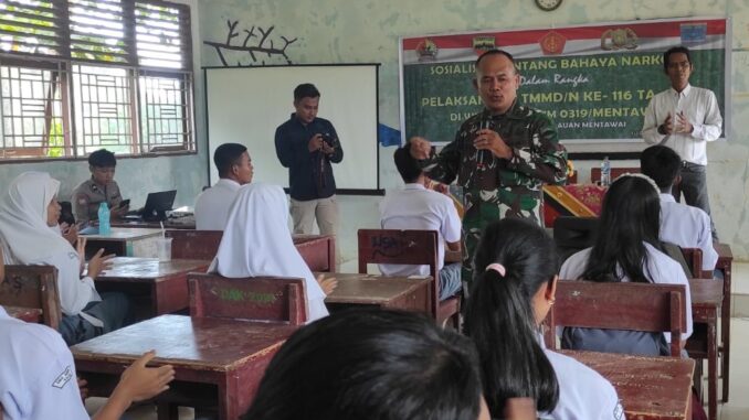 Sosialisasi Bahaya Narkoba Kepada Siswai SMAN 2 Sipora