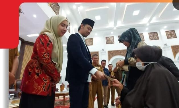 Wako Bukittinggi Erman akan mengevaluasi Penerima Bansos
