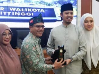 Wako Bukittinggi bersama Bupati Kabupaten Bandung saat kunjungan kerja