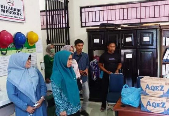 Ketua P2TP2A Kota Sawahlunto Ny. Hj. Neldaswenti Zohirin Sayuti