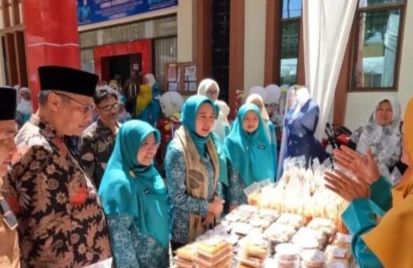 TP.PKK Bukittinggi Diwakili Kelurahan Belakang Balok Menuju Terbaik Tingkat Propinsi Sumbar