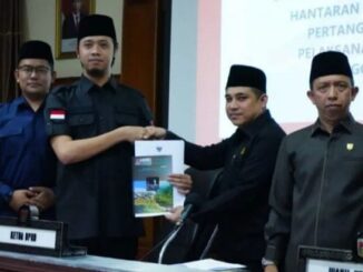 Wako Bukittinggi Sampaikan Ranperda Pertanggungjawaban APBD 2022