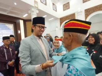 Walikota Erman Safar Lepas Keberangkatan 295 Calon Jamaah Haji Bukittinggi Menuju Tanah Suci