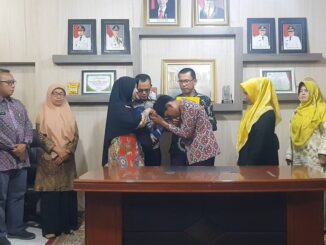Bupati Syafaruddin Minta Maaf Pada Guru