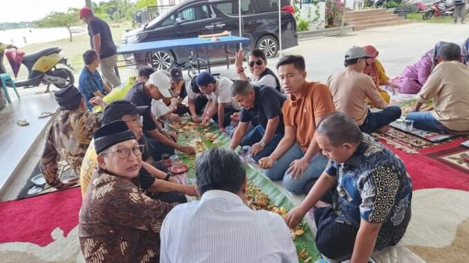 Suryadi Asmi saat acara Silaturahmi dan Makan Latur