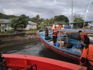 Tim Sar Gabungan Mentawai Berhasil Temukan Kapal Mati Mesin Dan 2 Orang Penumpang Selamat